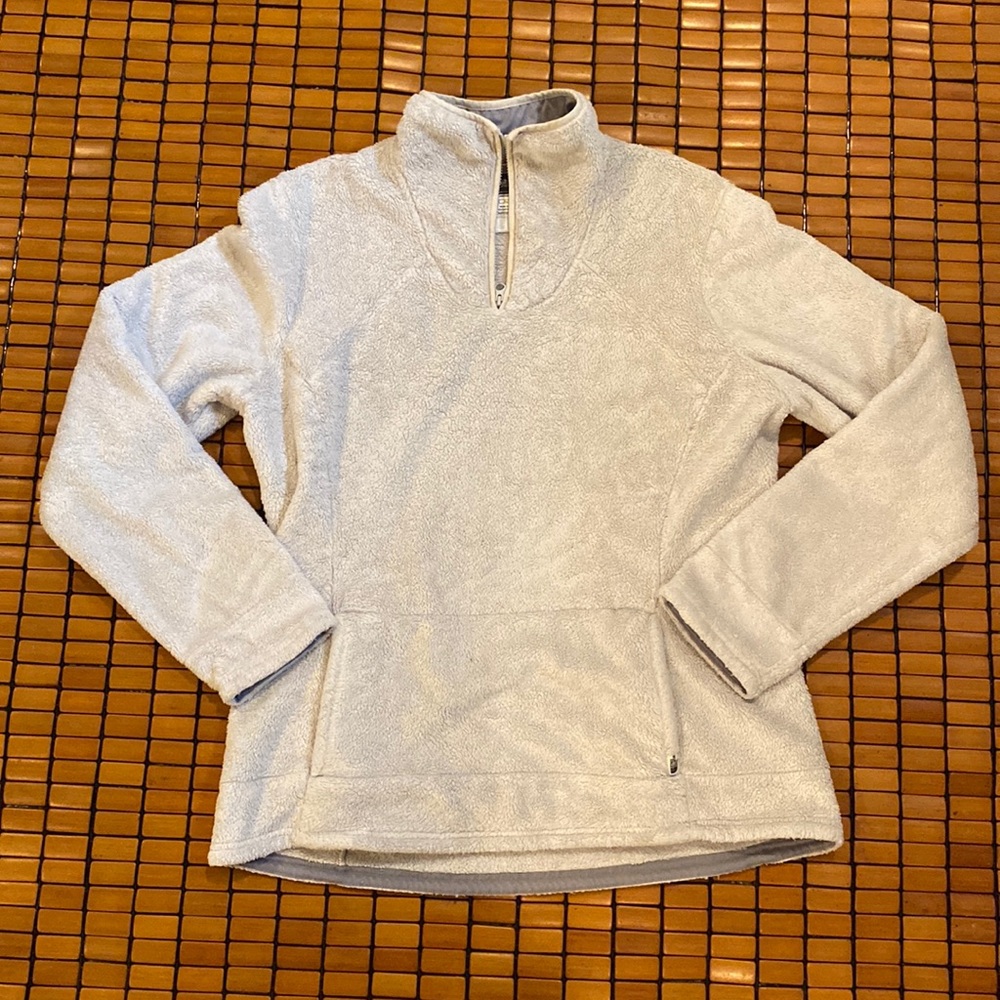 Cream colored NorthFace pullover women’s XL